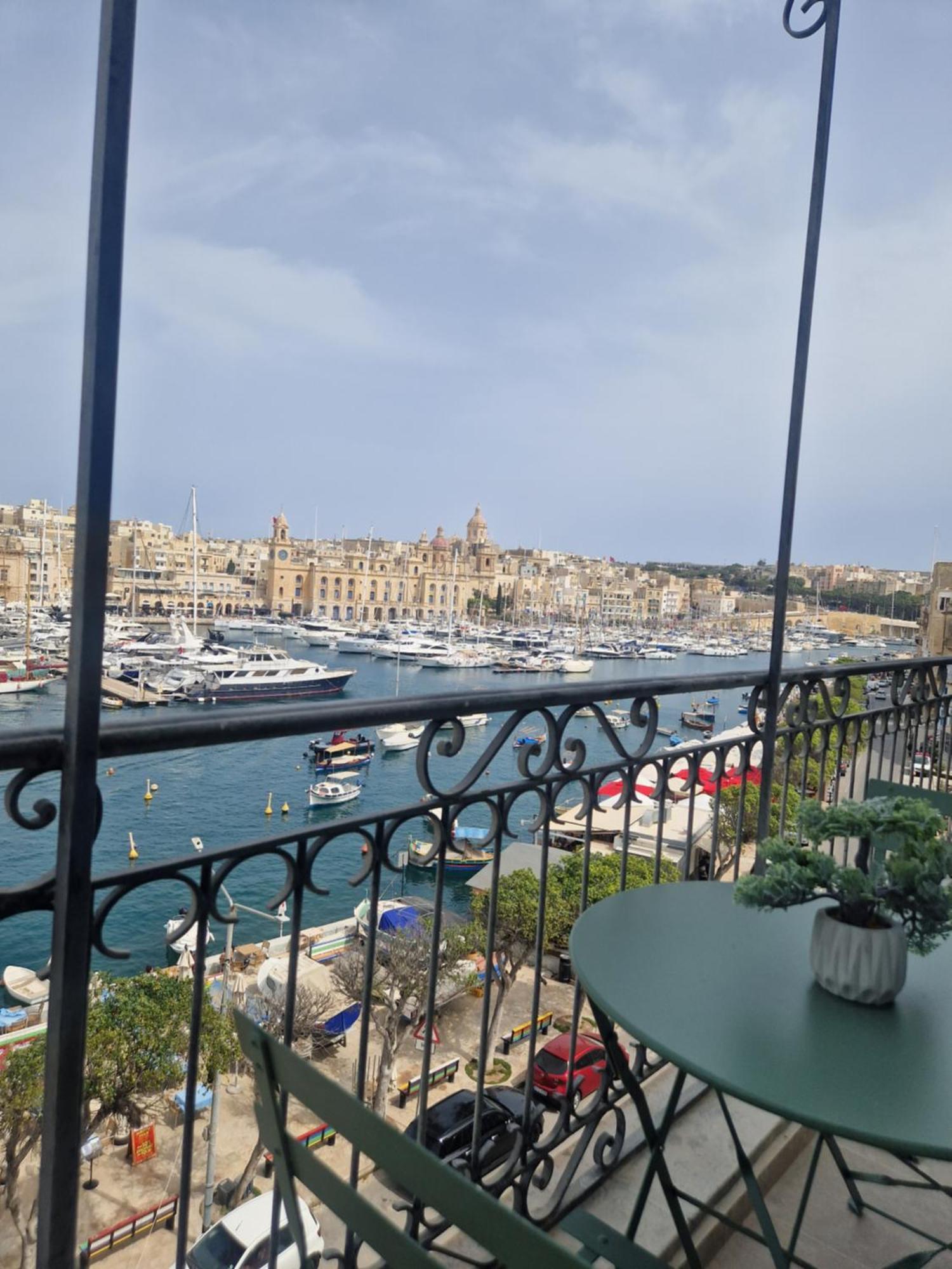Korzo Suites Senglea Waterfront Bagian luar foto